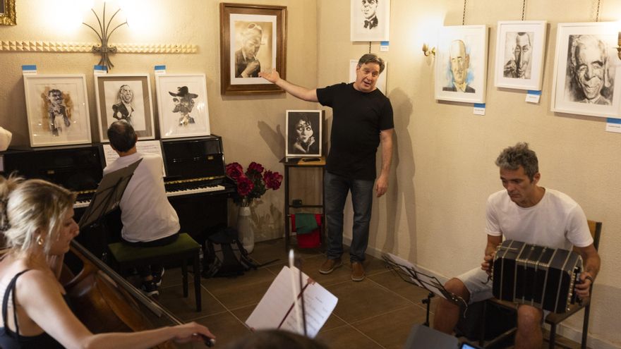 Gardel sonará 100 años después de su debut en Barcelona en la voz de Leonardo Pastore