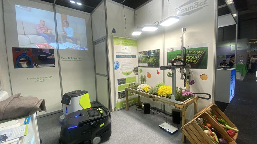 Perder el miedo a programar con un huerto o con un perro guía robot, claves en SIMO 2025