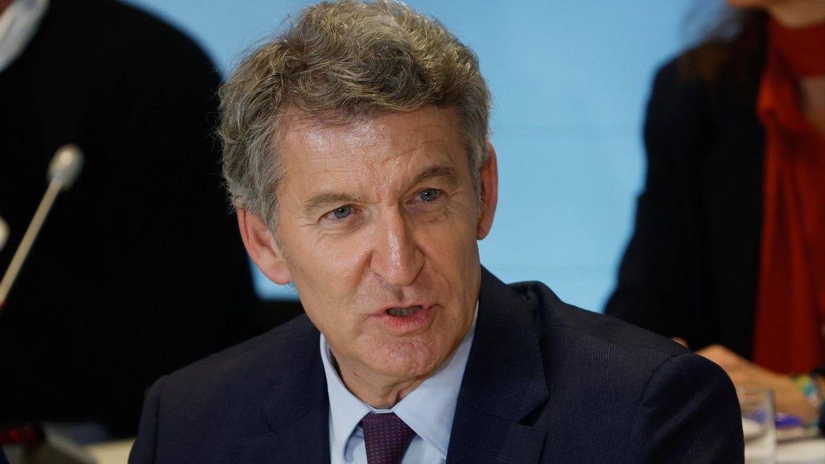 Feijóo dice que Mazón ha tomado la "decisión correcta" y pide a Vox que facilite la elección de un nuevo president