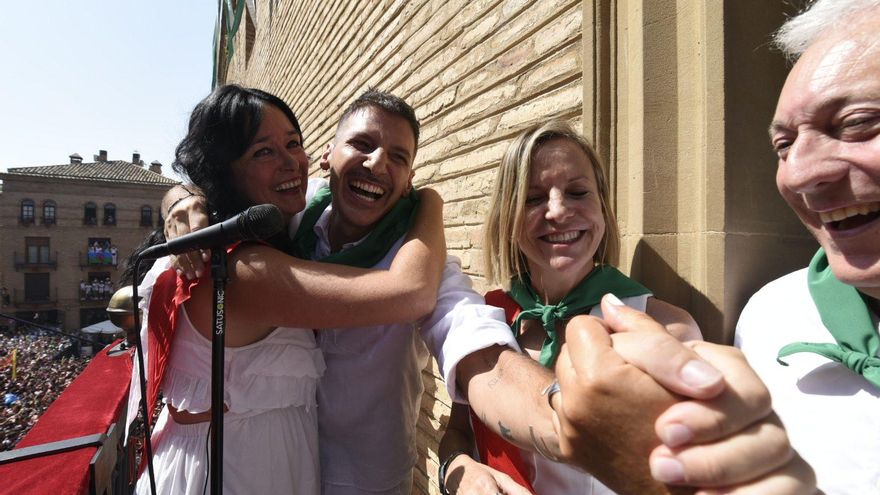 El PP de Aragón defiende los insultos contra Pedro Sánchez en el pregón de Huesca: "Es el hit del verano"