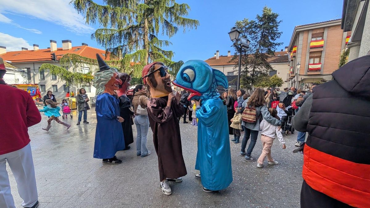 Fuencarral celebra las Fiestas de la Virgen de Valverde 2026 con Gigantes y Cabezudos, polvos de colores y folclore