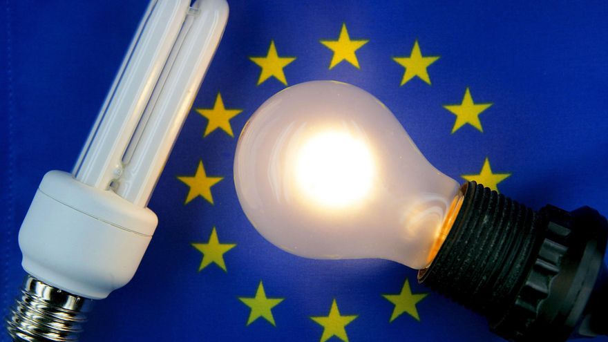 El precio de la luz marca un nuevo máximo histórico con más de 106 euros/MWh