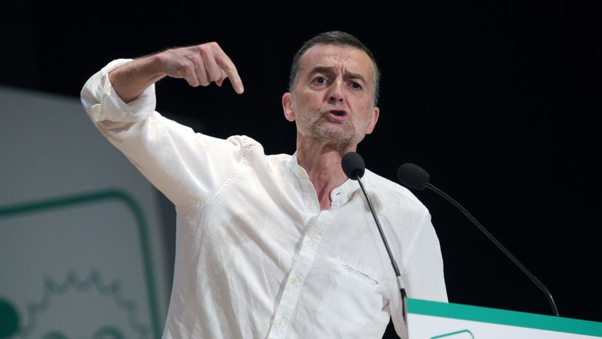 IU no ve el escenario de la moción porque el Gobierno no está implicado en la "corruptela"