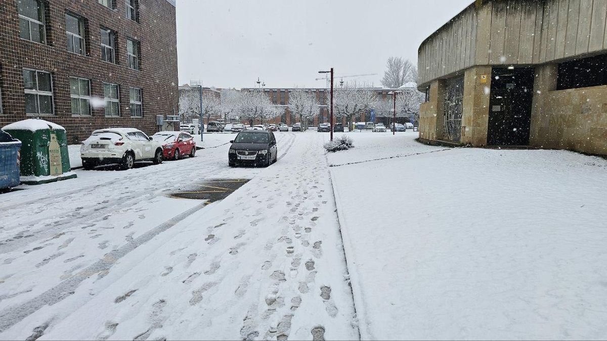 Una de las estampas nevadas en León.