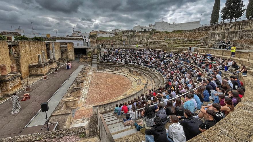 El Festival de Teatro Grecolatino de Itálica atrae a más de 4.000 personas