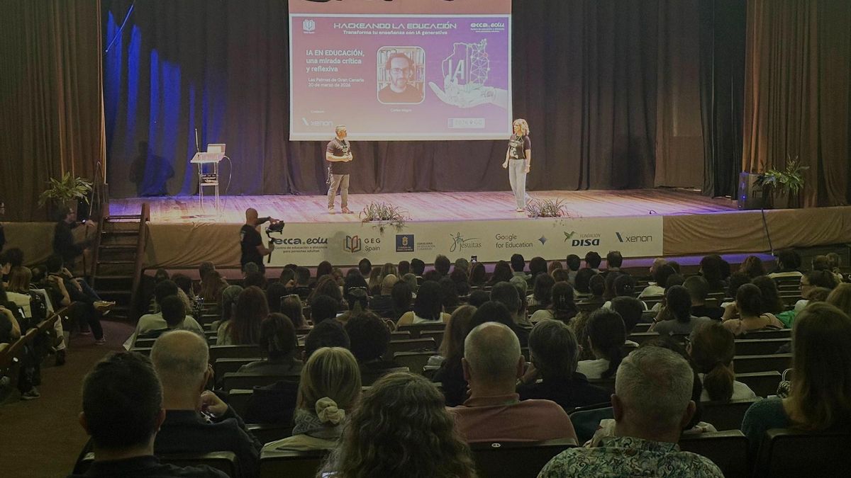 Más de 300 docentes se reúnen en la capital grancanaria para hacer una “reflexión responsable" sobre el uso de la IA en la Educación