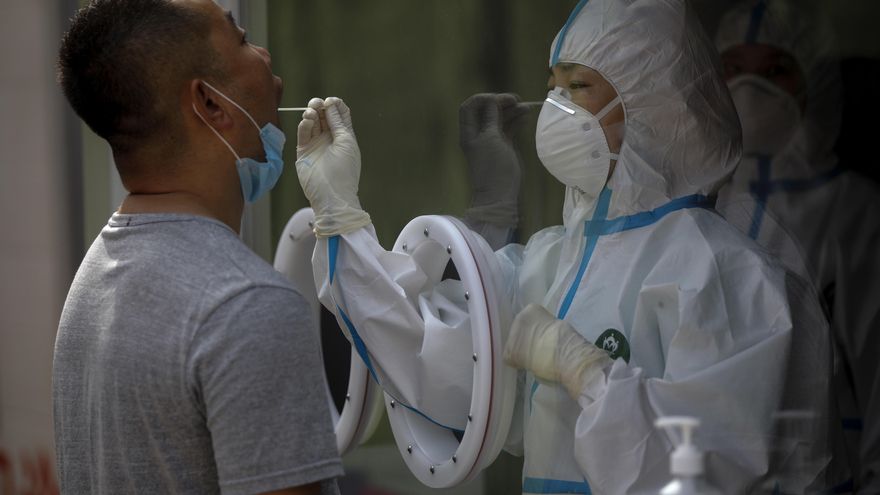 China registra diez nuevos positivos del virus, nueve de ellos, "importados"