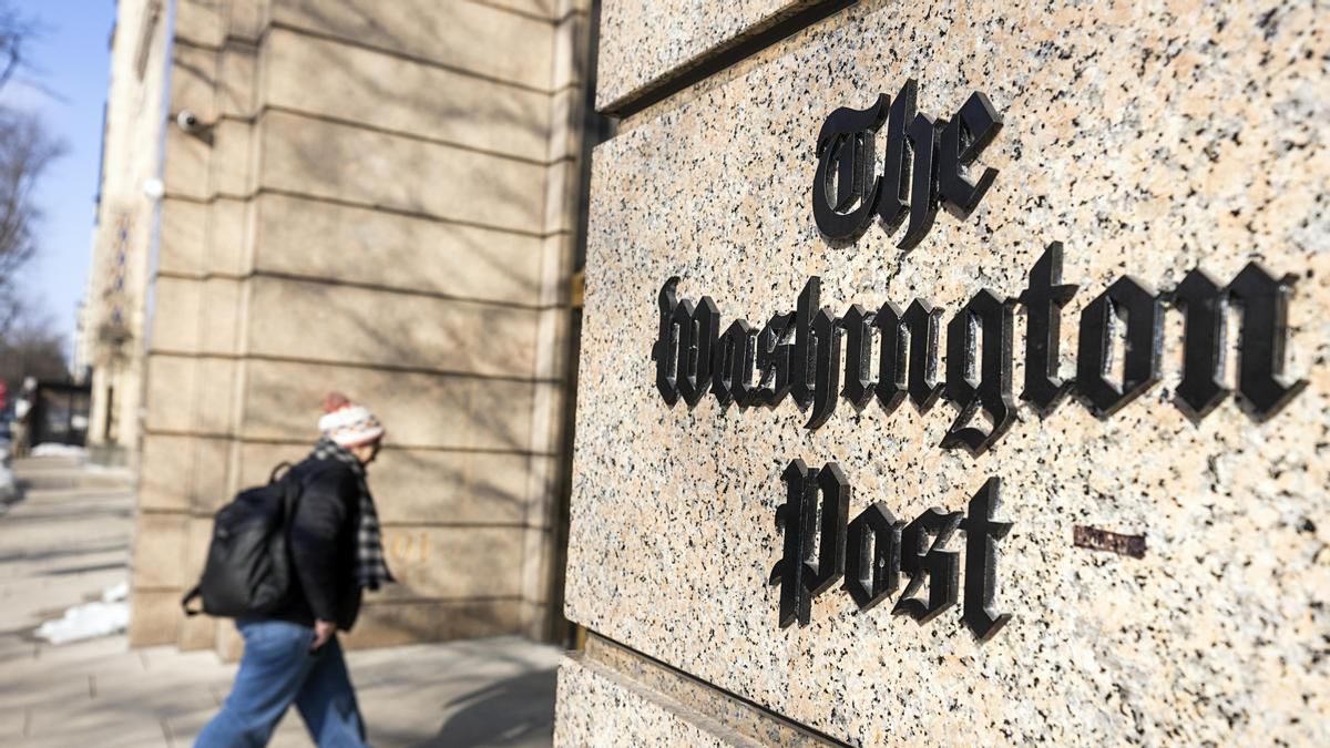 Dimite el director ejecutivo del Washington Post depués de los 300 despidos de Bezos
