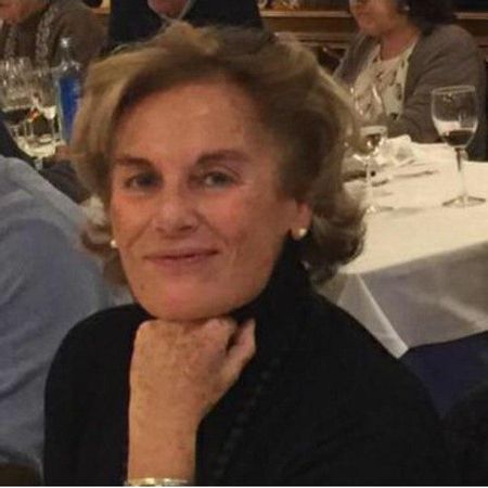 Cristina paga 6 euros al mes por todo el transporte