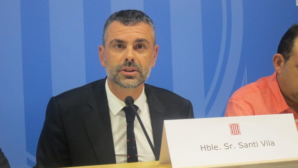 El conseller Santi Vila pide dar una "última oportunidad al diálogo" antes de declarar la independencia