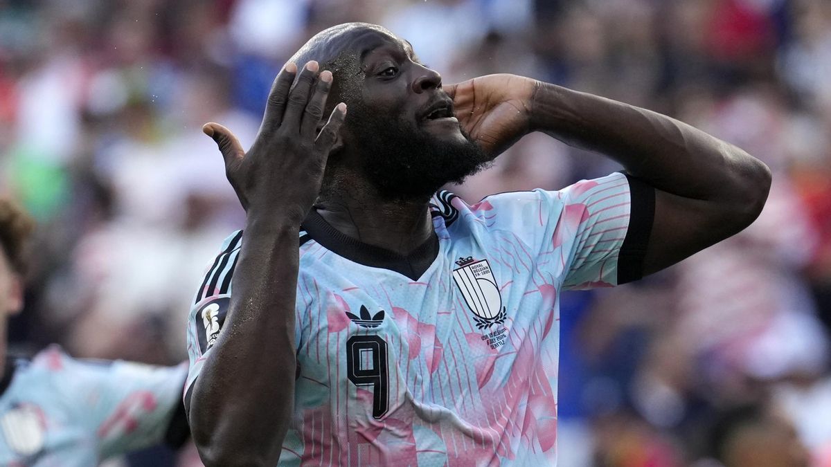 Romelu Lukaku celebra el cuarto gol de Bélgica frente a Estados Unidos este lunes en Seattle.