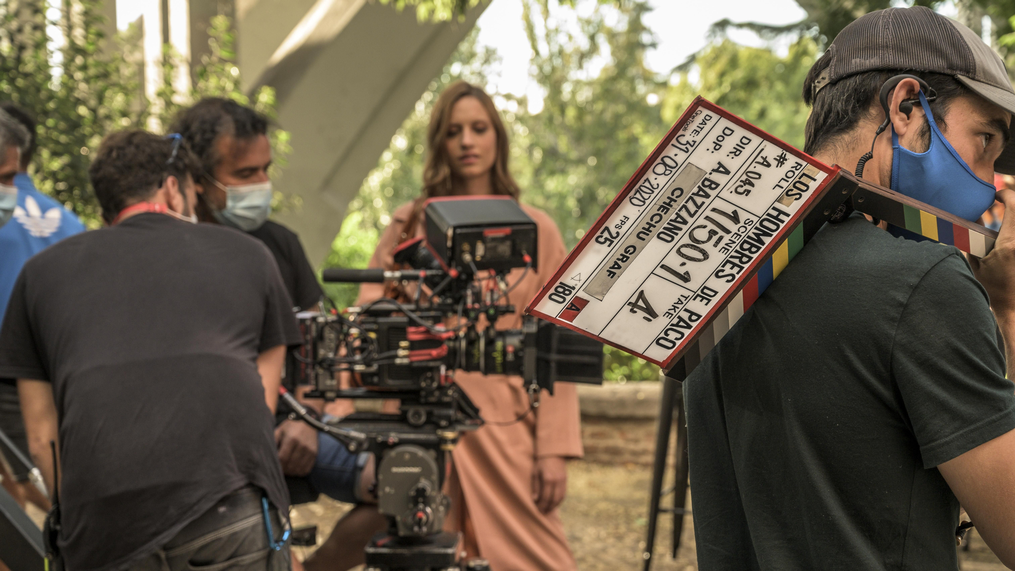 Michelle Jenner y Hugo Silva en 'Los hombres de Paco'