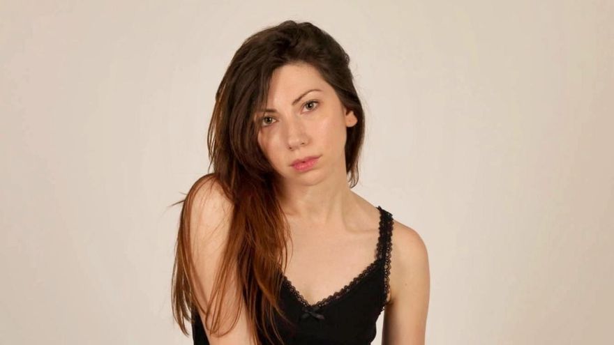 Alba Moon gana el premio Valencia Nova de poesía por ‘Hambre en Manhattan’