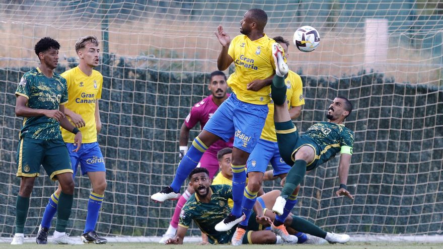 La UD Las Palmas concluye la concentración de Marbella con otro empate