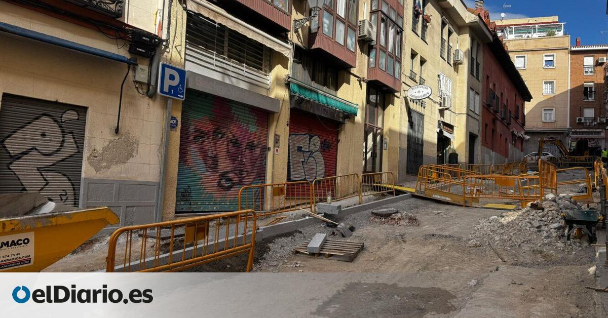 Obras para mejorar el paso y quitar bordillos en la calle más empinada del Rastro