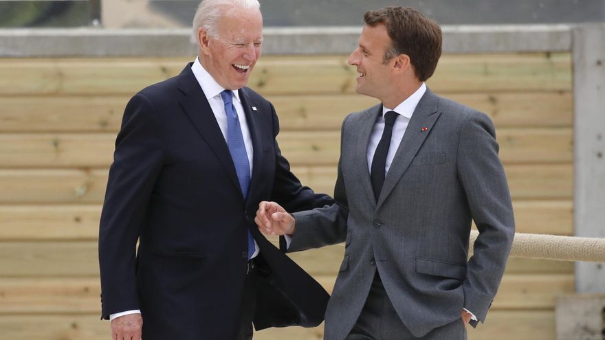 Biden y Macron rebajan tensiones por la crisis australiana: se citan para verse en persona y el embajador francés regresará a Washington