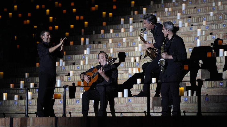 La Bienal de Flamenco de Sevilla se pone 'El mundo por montera' durante su inauguración en la Maestranza