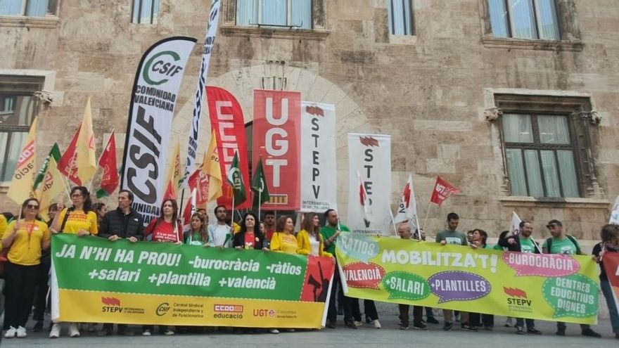 La huelga en educación empezará con piquetes en institutos, encierros en centros y presión ante la Generalitat