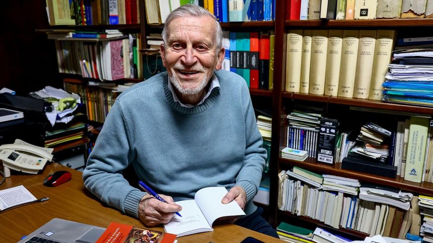 De 'albornia' a 'zapica': Asturias ensalza la cultura sidrera en el 'Diccionariu de la mazana, el pumar y la sidra'