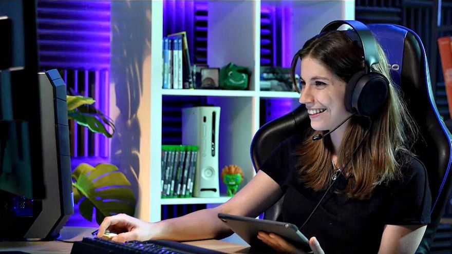 De Madrid a Cáceres: Lucía (27 años), community manager en eSports