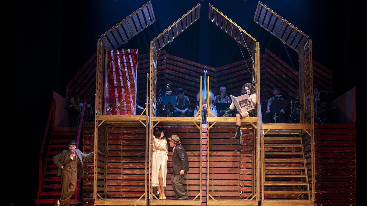 Escenografía de 'La ópera de los tres centavos'