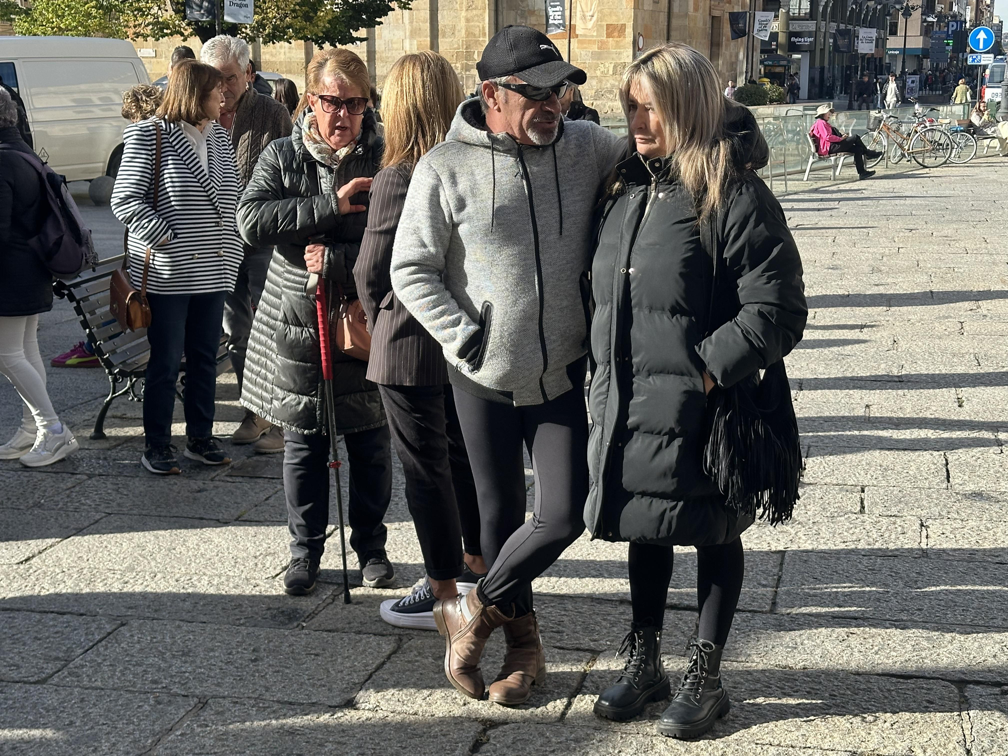 La viuda de José Luis Arias, uno de los seis mineros fallecidos en la HVL en el accidente del 28 de octubre de 2013. Detrás, Antonia, madre de Manuel Moure. 