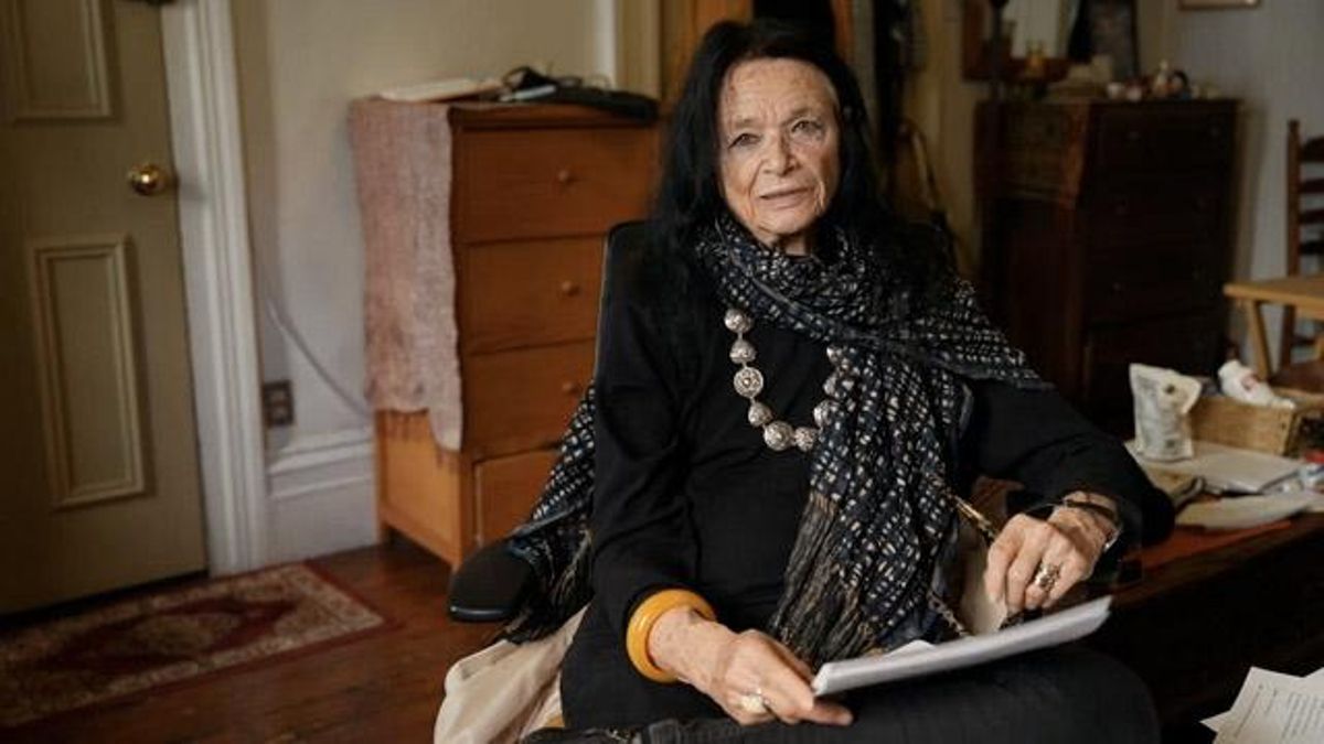 Anne Waldman protagoniza el documental 'Outrider'