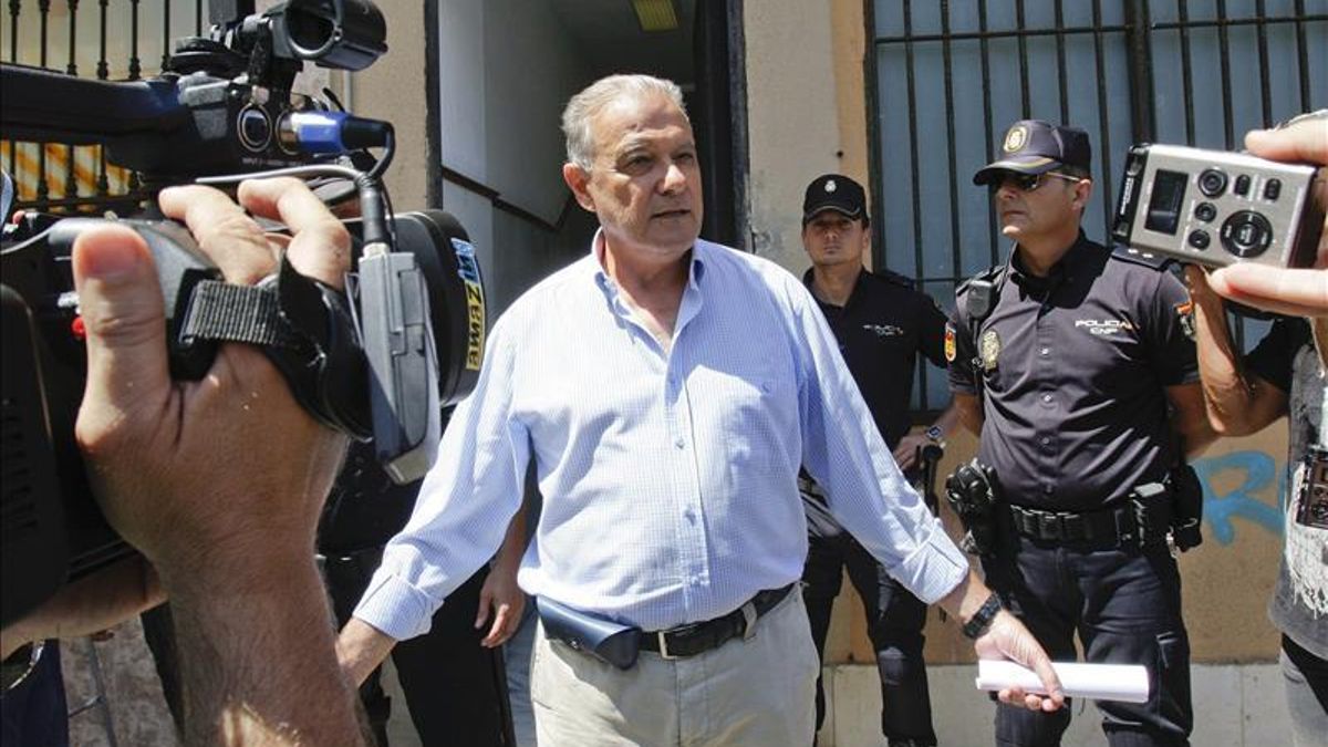 Ojeda, cuando fue detenido el pasado verano en Sanlúcar de Barrameda / EFE