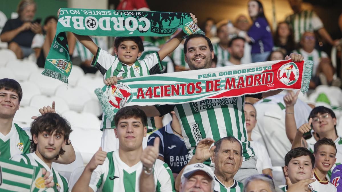 Grada Blanquiverde del Córdoba CF - Granada CF