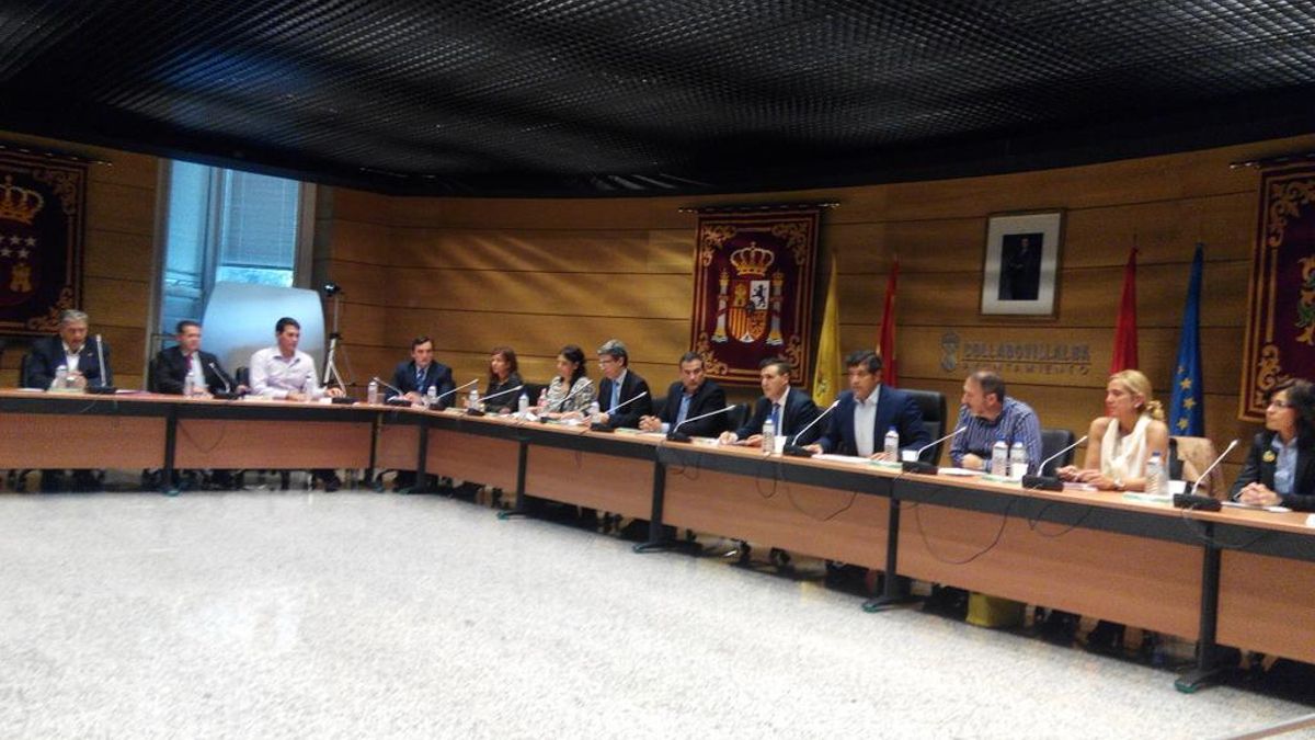 El alcalde de Collado-Villalba, Agustín Juárez, en el Pleno municipal tras ser liberado bajo fianza. / FOTO: IU Collado-Villalba
