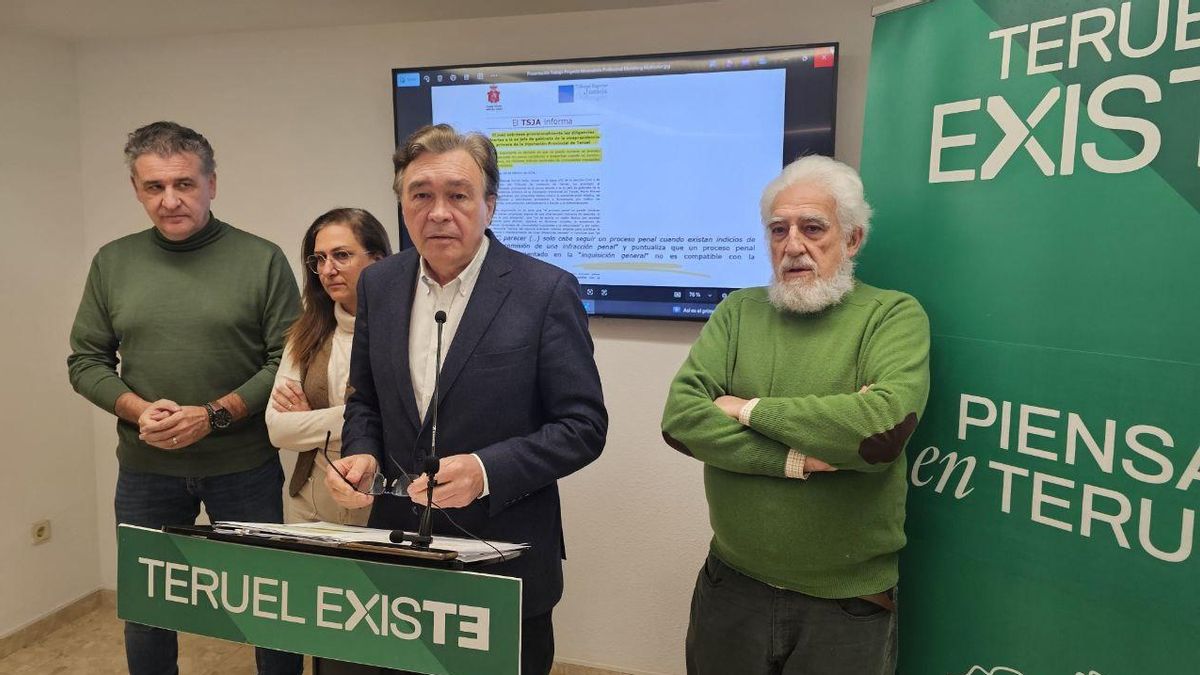 Tomás Guitarte encabeza la lista de Teruel Existe al Congreso y dejará su escaño en Aragón si sale elegido