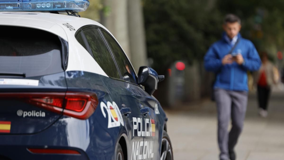 Un coche de la Policia Nacional en una imagen de archivo. EFE/Mariscal