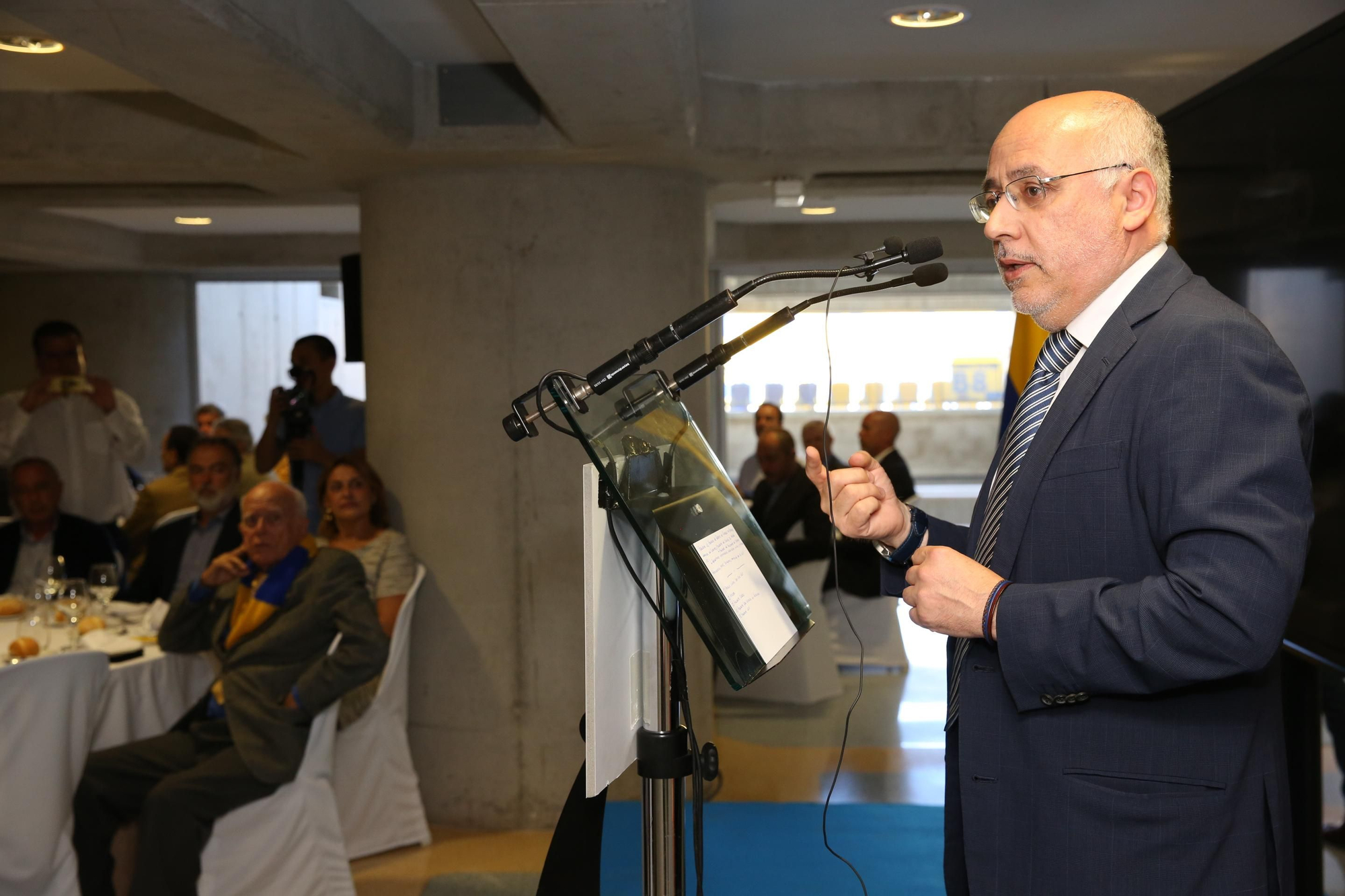 Almuerzo institucional de la UD Las Palmas en el Estadio de Gran Canaria. Alejandro Ramos.