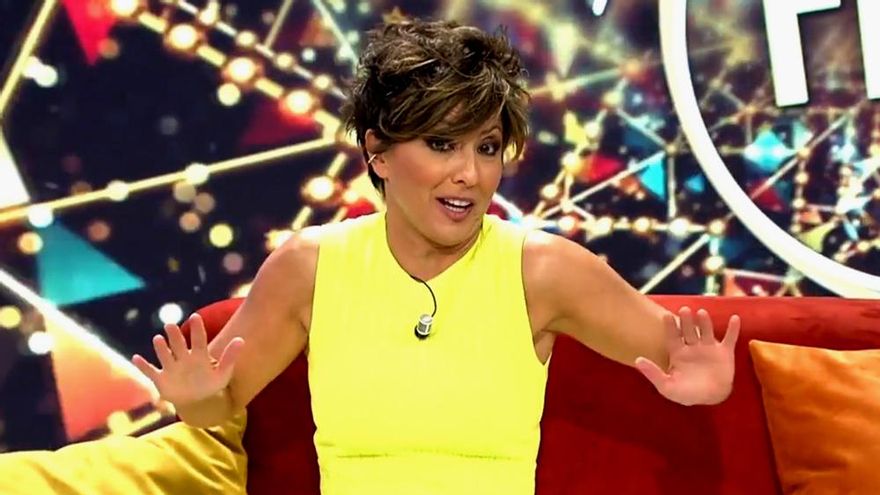 'Ya son las ocho' tiró de humor antes de su último programa: "Ya no venís más. Bueno, mañana sí"