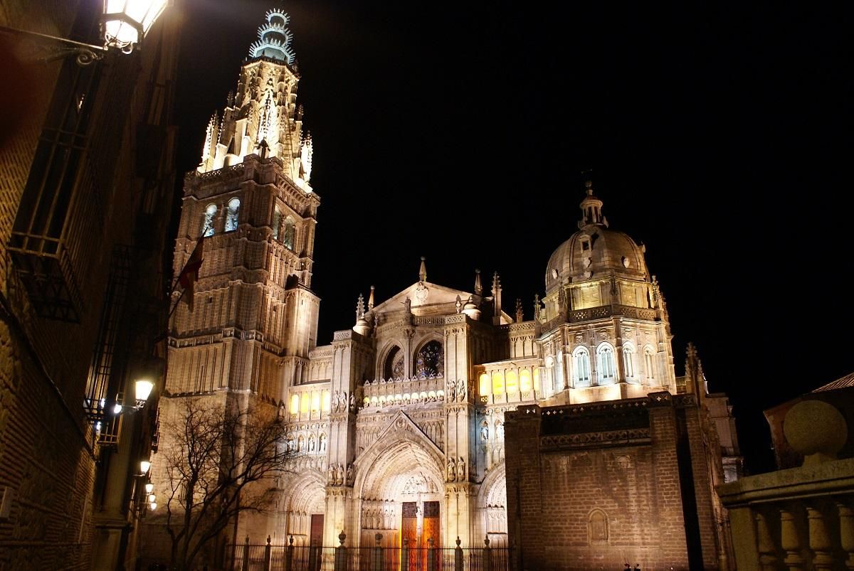 Fachada principal (occidental) de la catedral de Toledo.