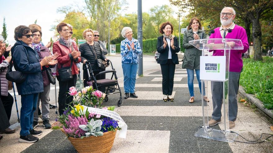 José María Fernández de Ocáriz, herido aquel día, durante su intervención en el acto
