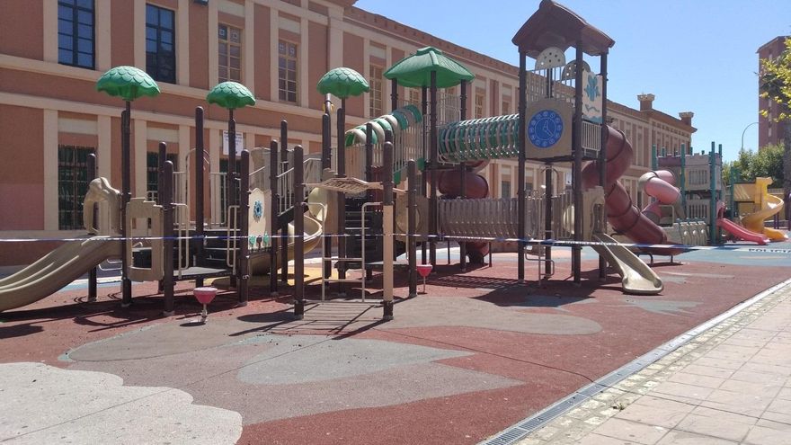 Parque infantil en La Línea de la Concepción