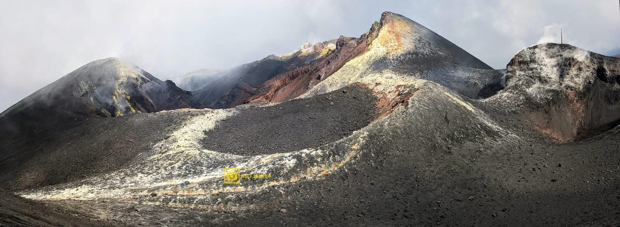 Imagen del cráter de la última erupción en Cumbre Vieja. Foto: JOSÉ F. AROZENA