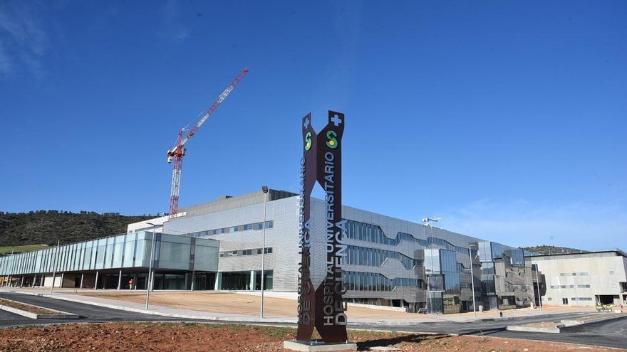 Una batería sobrecalentada provoca un susto en la tercera planta del nuevo Hospital de Cuenca