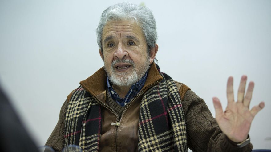 "Nuestra vocación es el puente. Nosotros no podemos jugar por Estados Unidos, ni podemos jugar por China, pero sí jugar por América Latina, que quiere decir negociar con ambos", asegura Calderón.