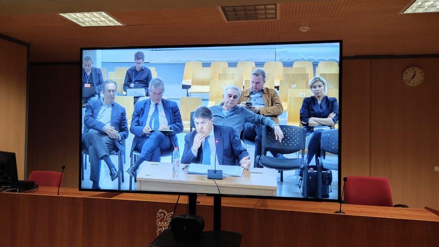 Fieles y traidores a Zaplana: su secretaria, el 'Gasofa' y un constructor resisten, su 'número dos' y los Cotino sueltan lastre