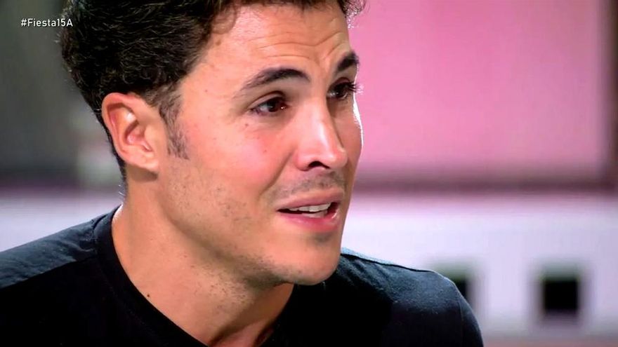 Kiko Jiménez llora al desvelar el origen de la ruptura entre Sofía Suescun y Maite Galdeano: "Ella tiene un brote de celos"