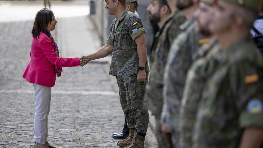 Robles dice que España seguirá enviando el material defensivo que pide Ucrania