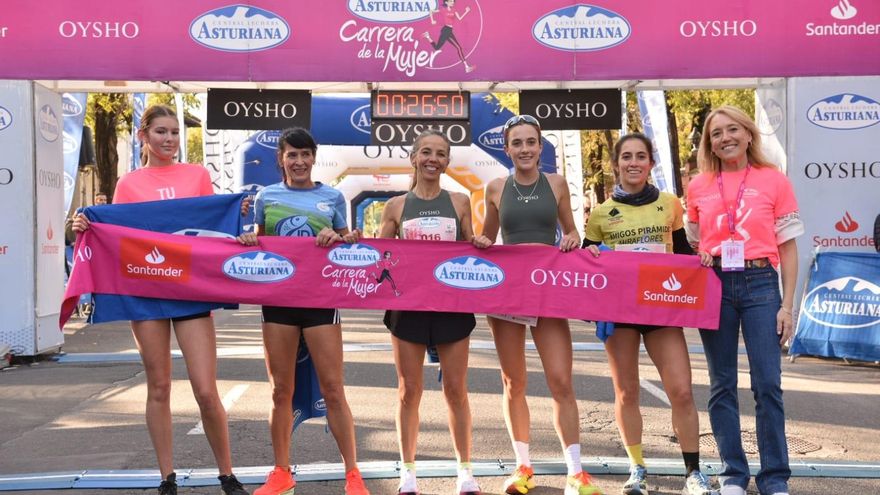 La Carrera de la Mujer reúne a 8.000 corredoras y se confirma como "un éxito más" entre los eventos de Sevilla