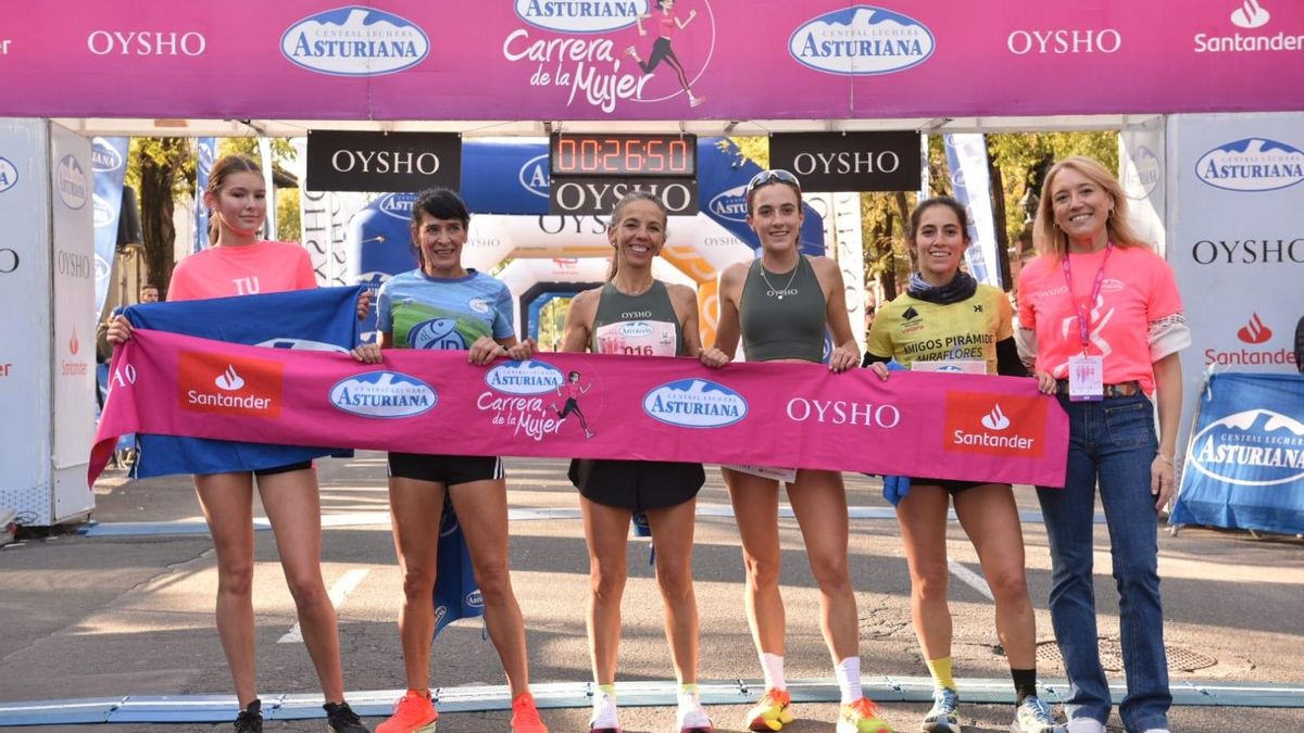 La Carrera de la Mujer reúne a 8.000 corredoras y se confirma como "un éxito más" entre los eventos de Sevilla