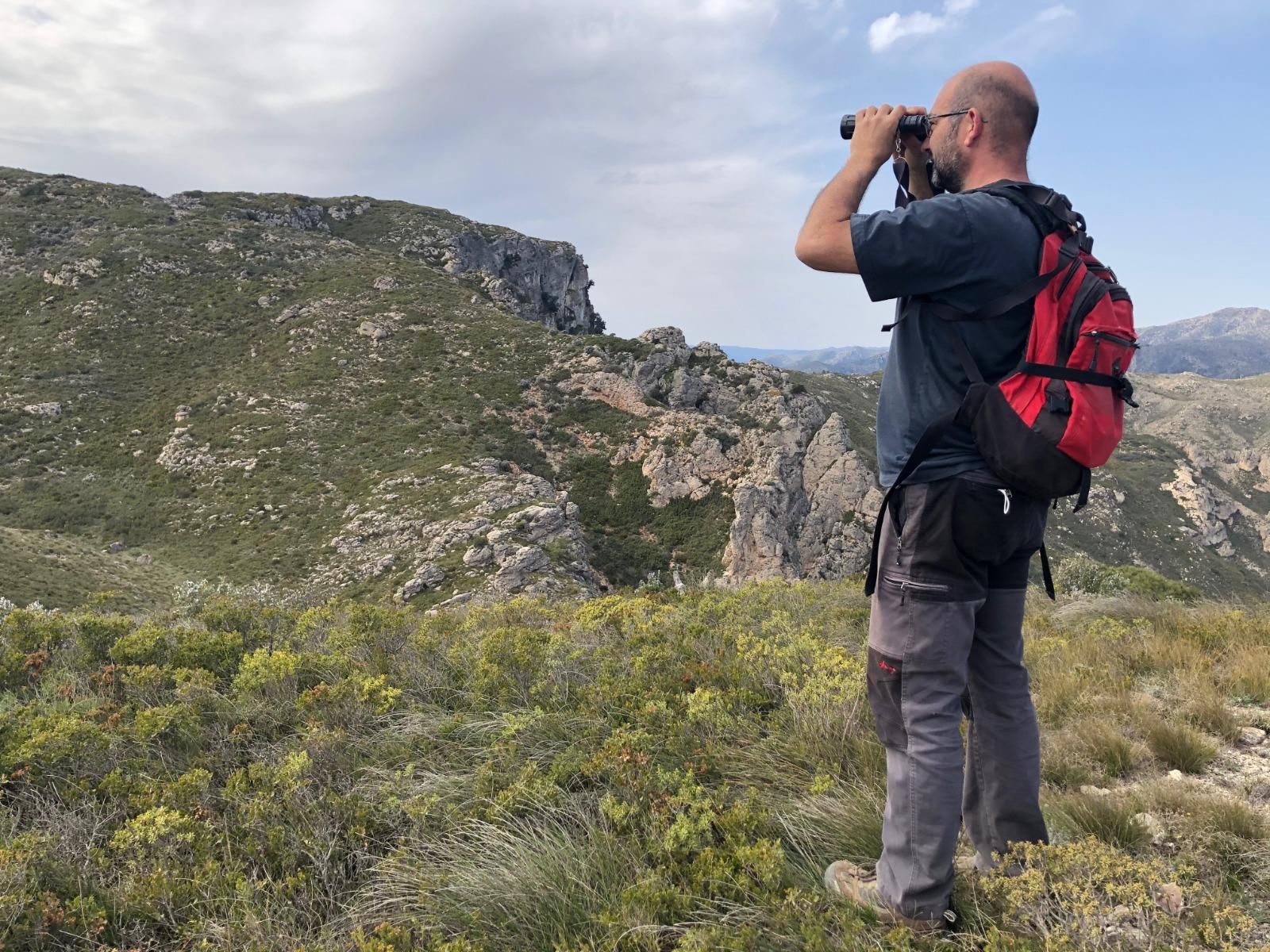 Brotons investiga los cambios ambientales globales que implican amenazas para la sociedad y los sistemas ecológicos.