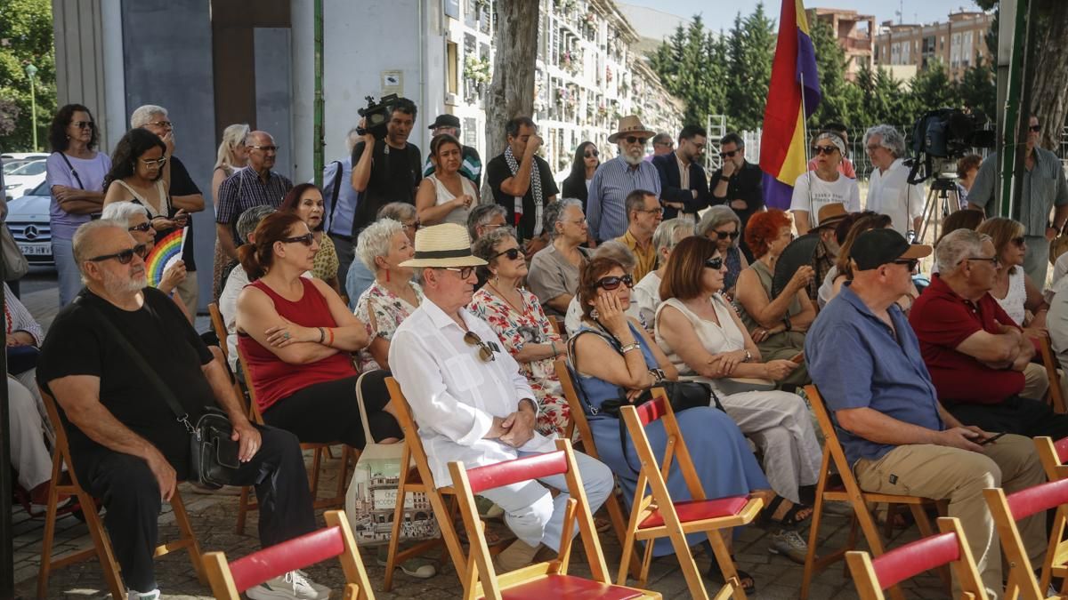 Acto por el Día de las Víctimas del Franquismo en el Cementerio de la Salud