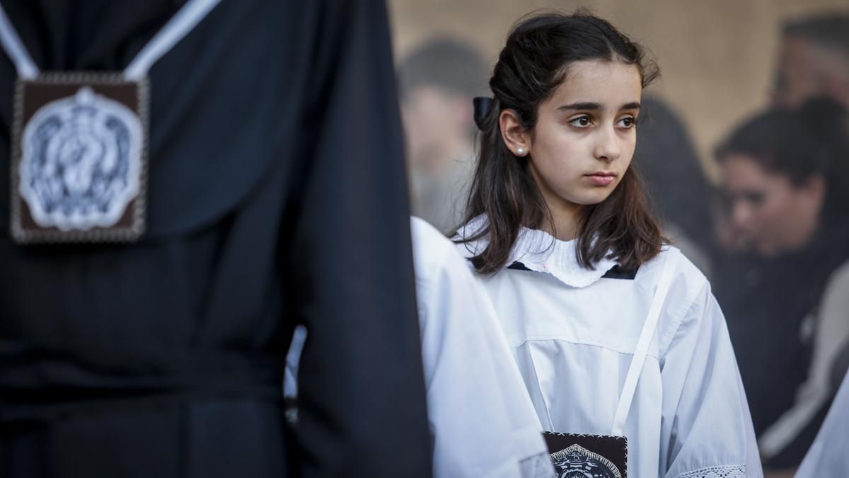 La salida procesional de la hermandad de Ánimas, en imágenes