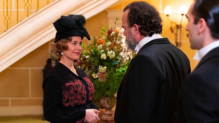La llegada de una baronesa, un secreto desvelado y una boda sin celebración: el adelanto semanal de 'La Promesa'