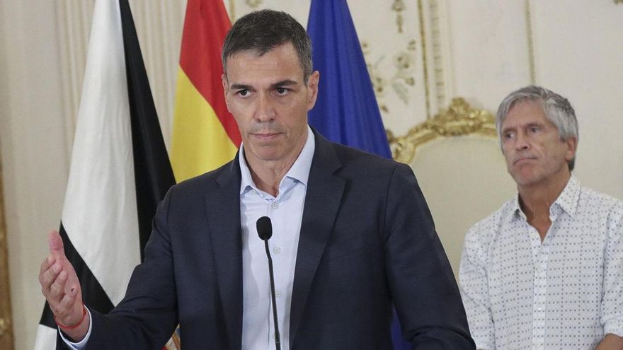 El Gobierno endurece el discurso sobre la inmigración asediado por la crisis de Ceuta